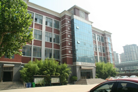 石家莊東華鐵路學校 石家莊東華鐵路學校