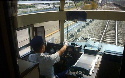 火車司機(jī)工作待遇很高嗎 火車司機(jī)工作待遇很高嗎